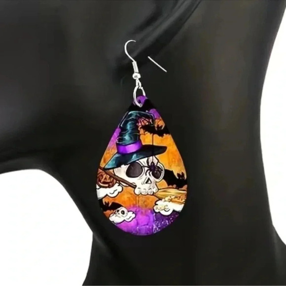 Halloween Skull Witch Earrings - Picture 2 of 3